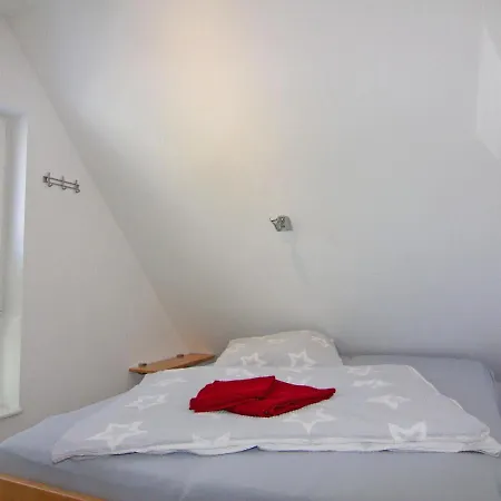 בית נופש Doppelhaushaelfte Lee In *