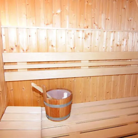 Holiday home Doppelhaushaelfte Lee In