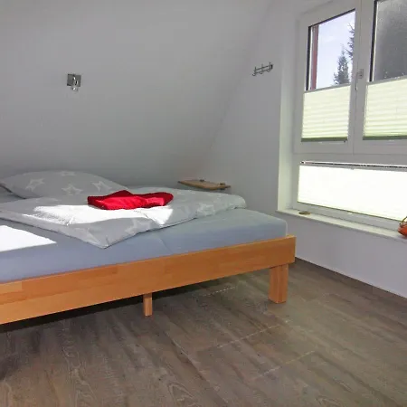 בית נופש Doppelhaushaelfte Lee In *