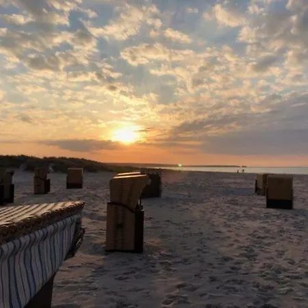 בית נופש Doppelhaushaelfte Lee In *