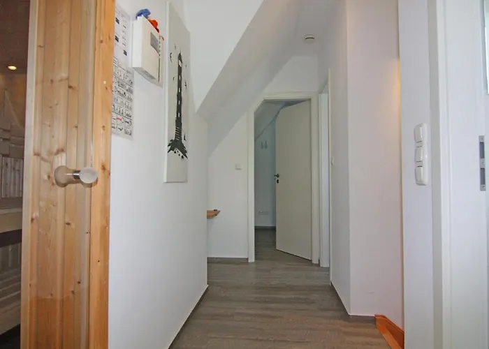 Hébergement de vacances Doppelhaushaelfte Lee In Zingst