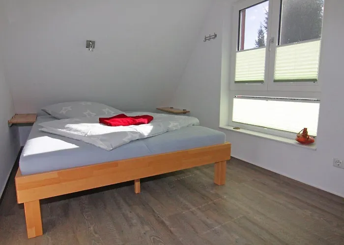 Hébergement de vacances Doppelhaushaelfte Lee In *